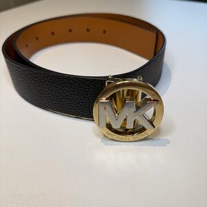 Michael Kors Women’s Reversible Black and Brown Belt